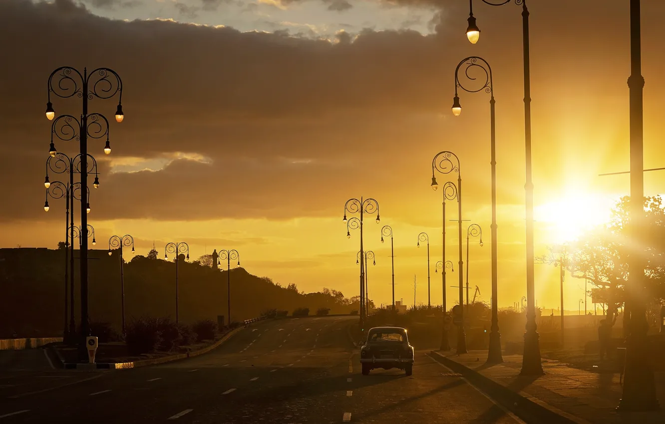 Фото обои дорога, car, закат, lights, Солнце, фонари, автомобиль, road, sunset, sun