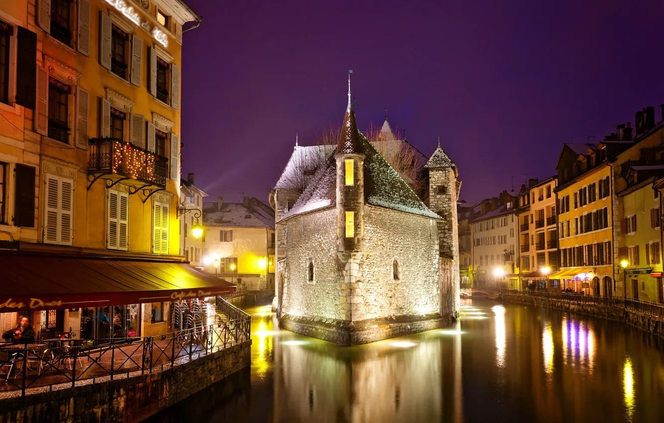 Фото обои город, Франция, здания, дома, вечер, освещение, подсветка, канал, Анси