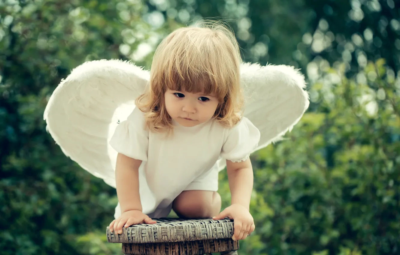 Фото обои крылья, ангел, стул, девочка