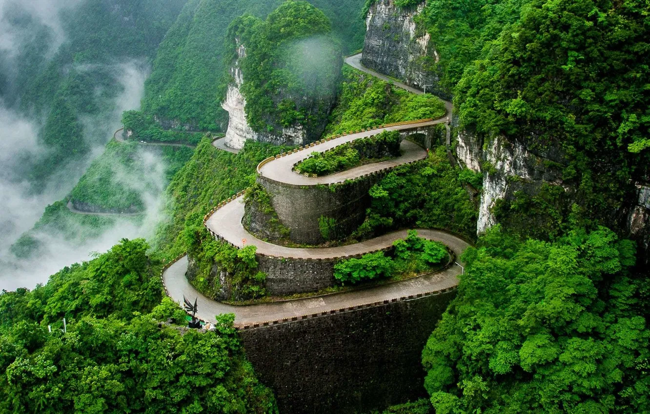 Фото обои China, Китай, серпантин, горная дорога, Хунань, туман в горах, Тяньмэнь