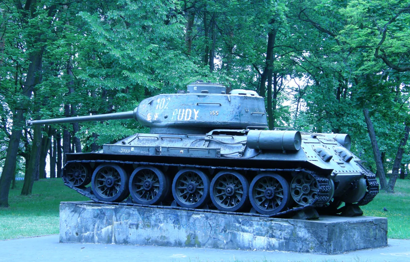 Фото обои Броня, Военный, Вторая мировая война, Боевой, Т-34-85, Памятник, Rudy, 102, Основной Боевой Танк, Польский