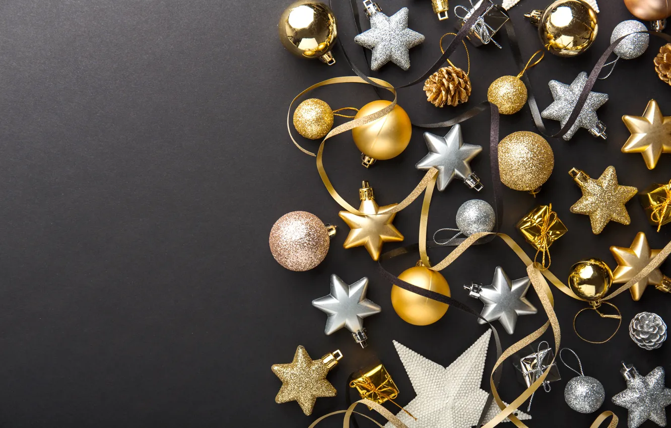 Фото обои украшения, шары, Новый Год, Рождество, silver, golden, черный фон, black, Christmas, balls, New Year, decoration, …