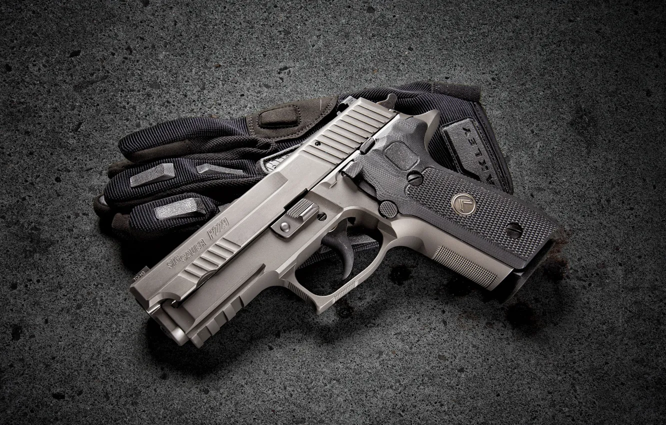 Фото обои пистолет, фон, перчатка, Sig Sauer P229 Legion. 