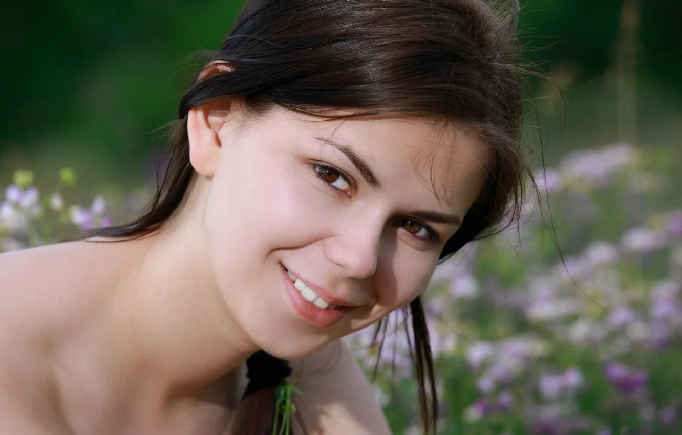 Обои smile, beautiful, pretty, face, Karolina Young картинки