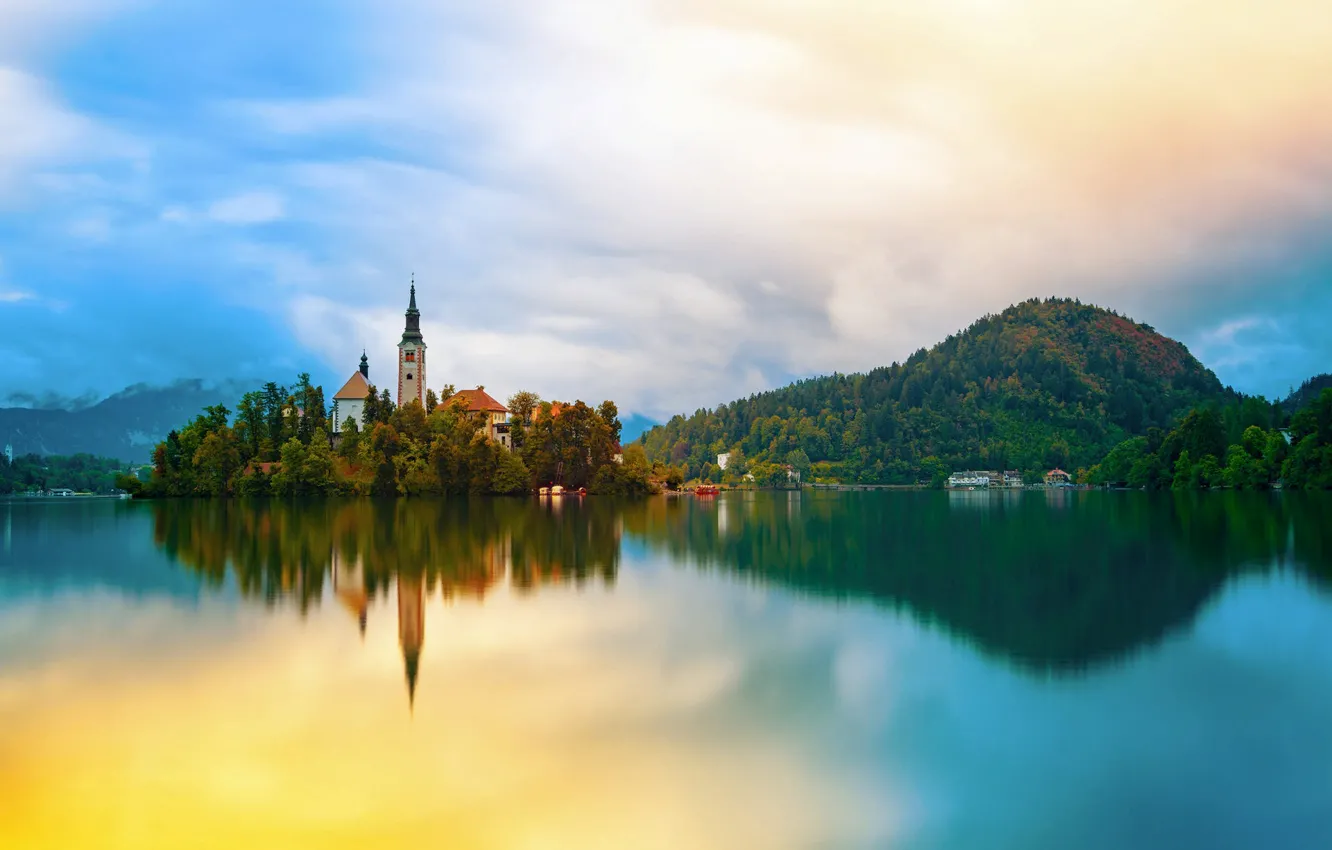 Фото обои пейзаж, горы, природа, озеро, церковь, островок, Словения, Блед
