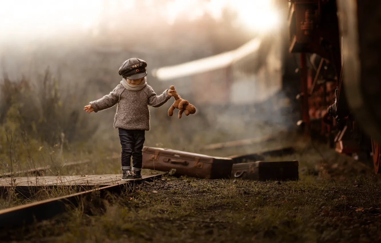 Фото обои поезд, железная дорога, ребёнок