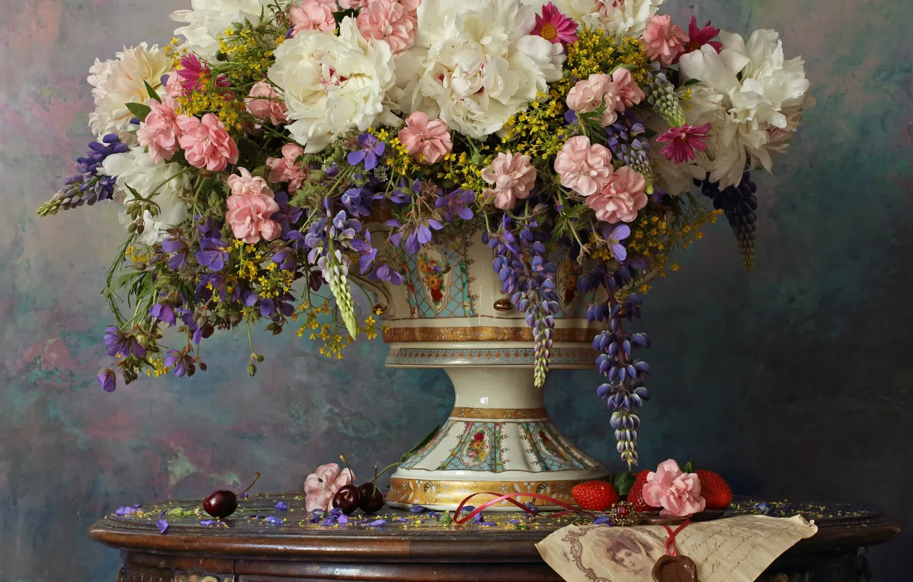 Фото обои цветы, стиль, ягоды, букет, клубника, натюрморт, черешня, пионы, люпины, Андрей Морозов