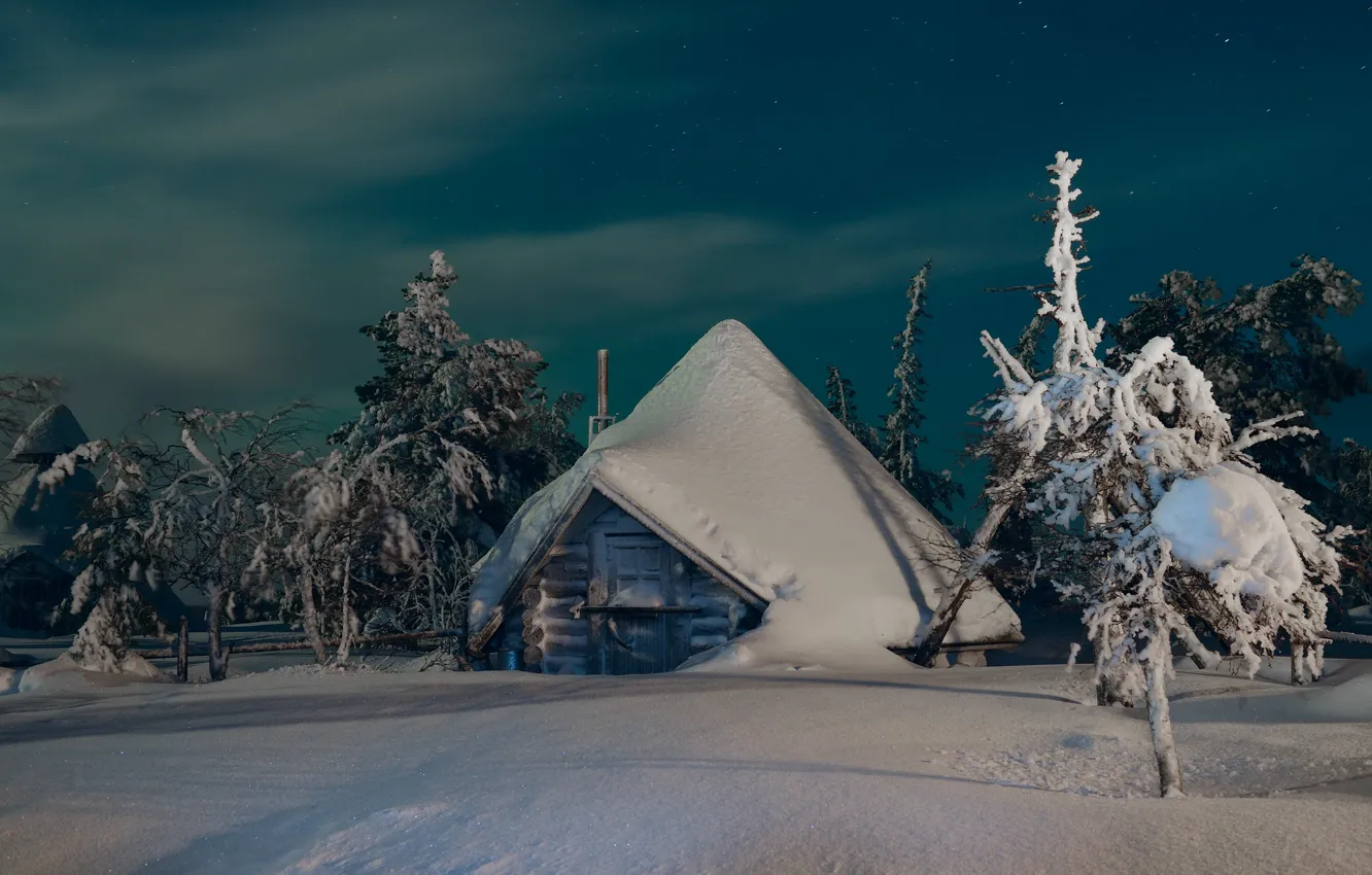 Фото обои зима, снег, деревья, пейзаж, ночь, природа, избушка, домик, Финляндия, Лапландия, Максим Евдокимов
