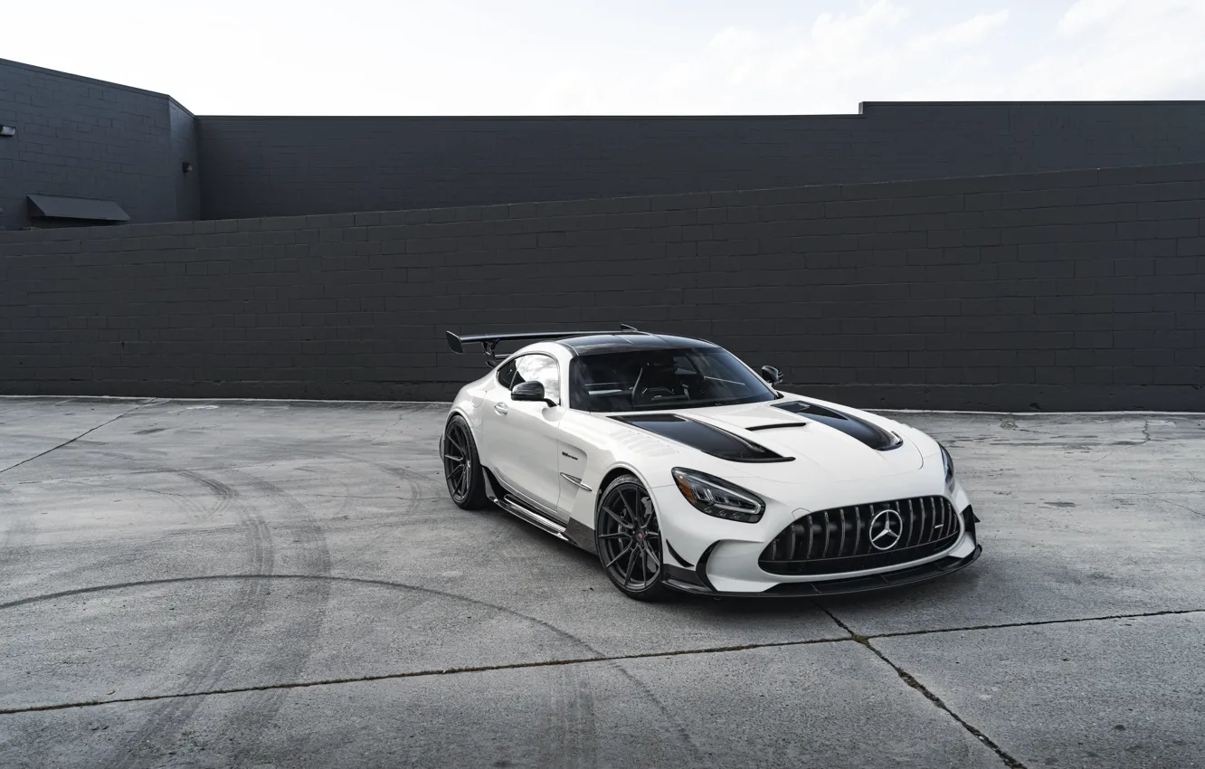 Фото обои Mercedes, Wall, AMG, Coupe, White, GT63s