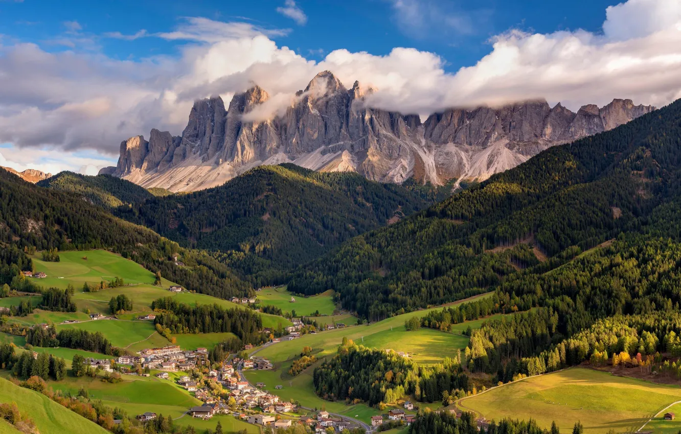 Фото обои sky, landscape, Italy, nature, mountains, clouds, village, dolomites