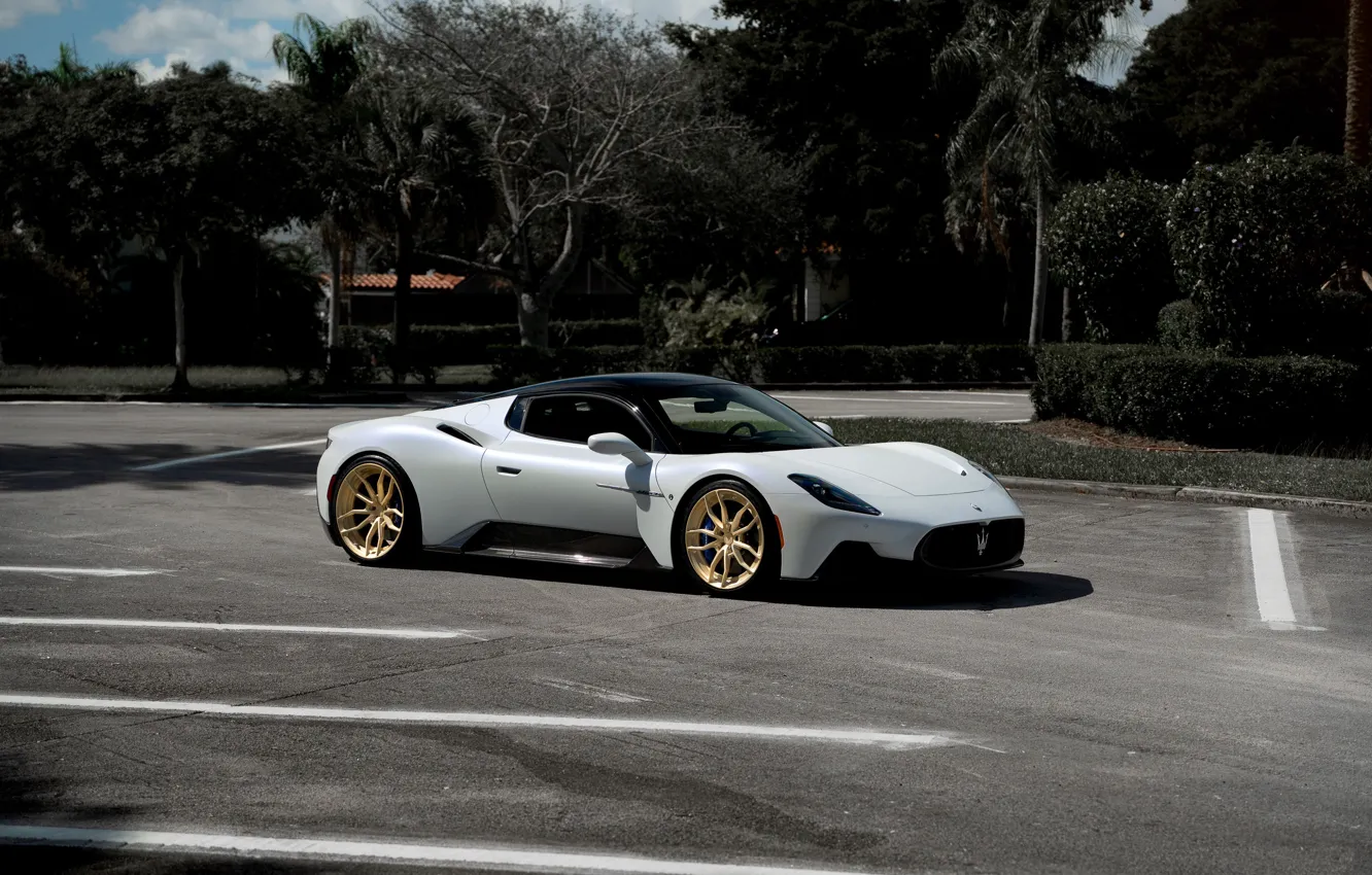 Фото обои Maserati, White, Parking, MC20