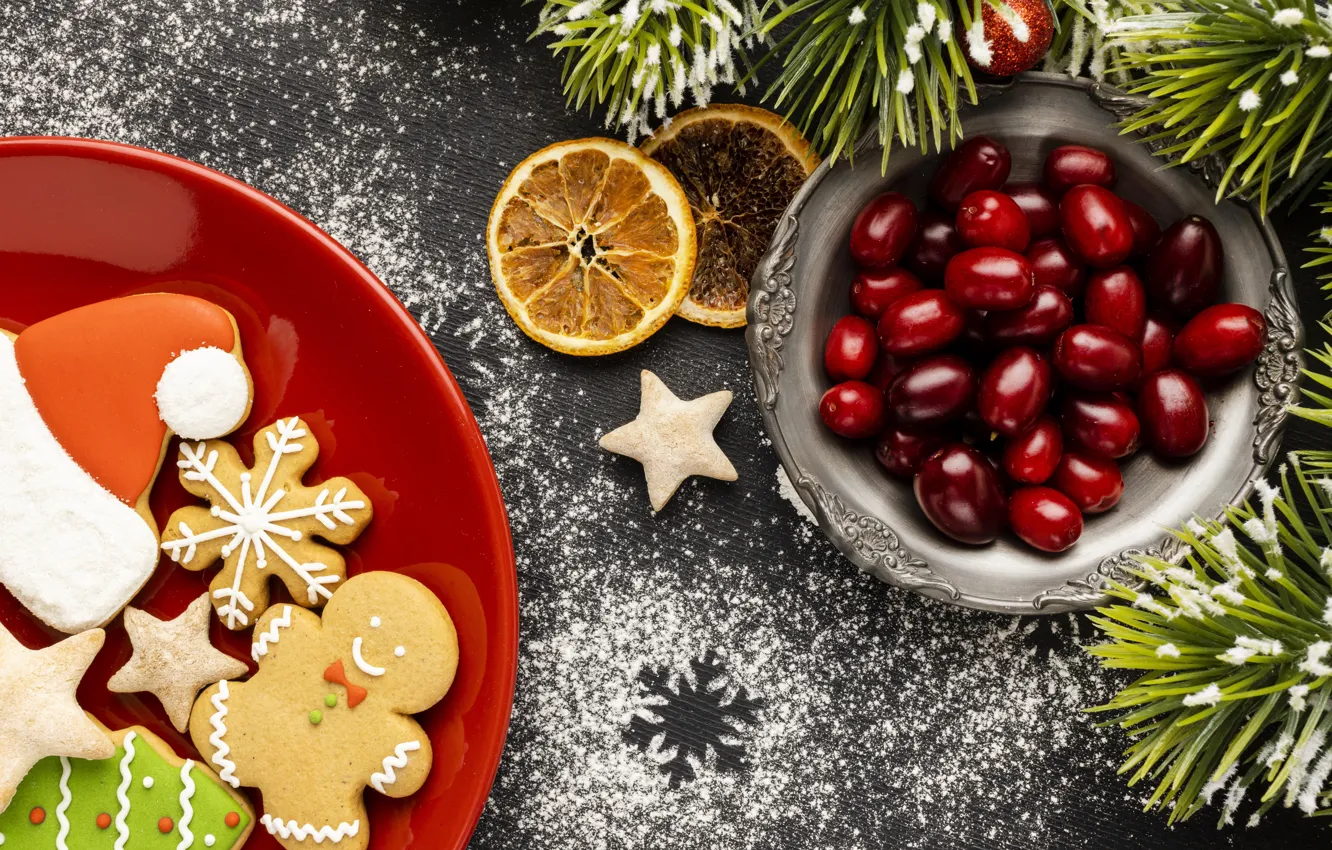 Фото обои ягоды, печенье, Рождество, Новый год, new year, Christmas, wood, fruits, berries, cookies, decoration, пряники, gingerbread, …