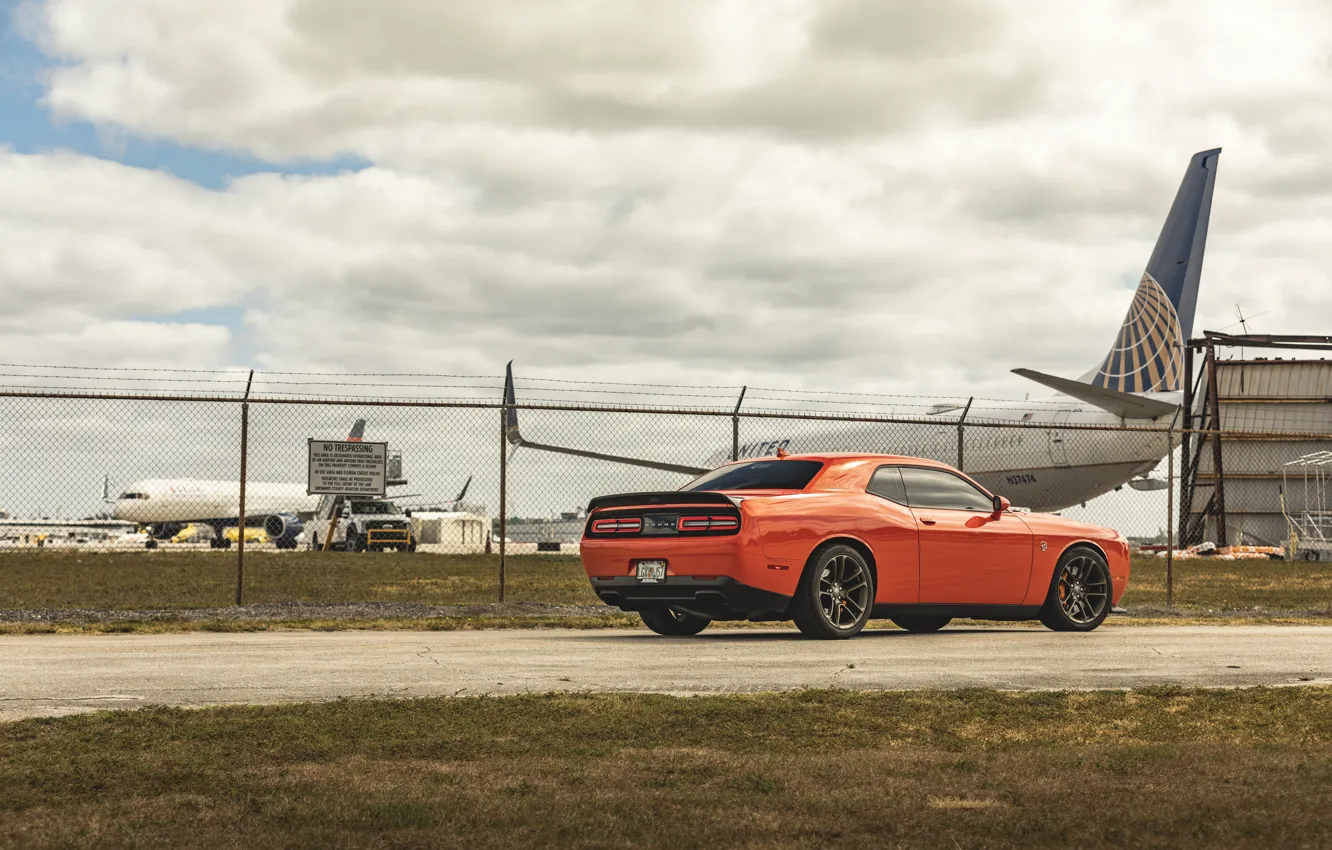 Фото обои Dodge, Challenger, Orange, Clouds, Sky, SRT Hellcat