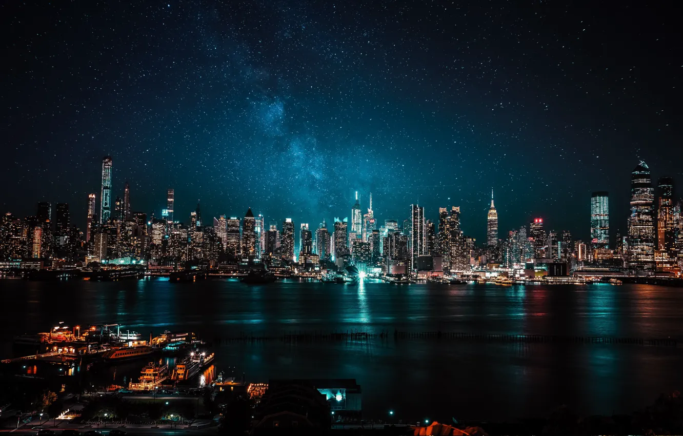 Фото обои lights, огни, река, небоскребы, порт, ночной город, river, водная гладь, звездное небо, skyscrapers, night city, …