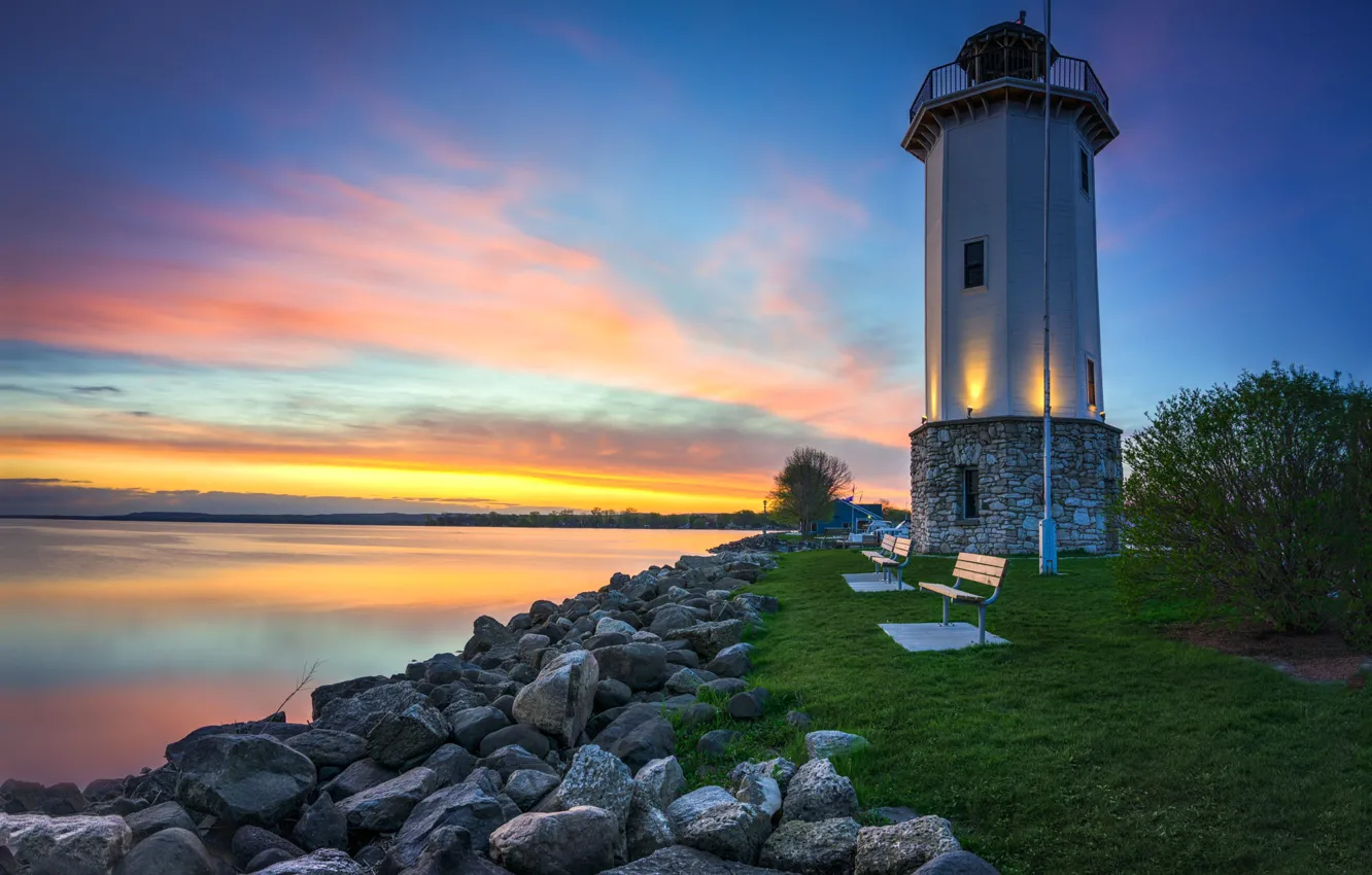 Фото обои пейзаж, город, озеро, камни, рассвет, маяк, утро, Висконсин, США, Фон-дю-Лак, Fond Du Lac