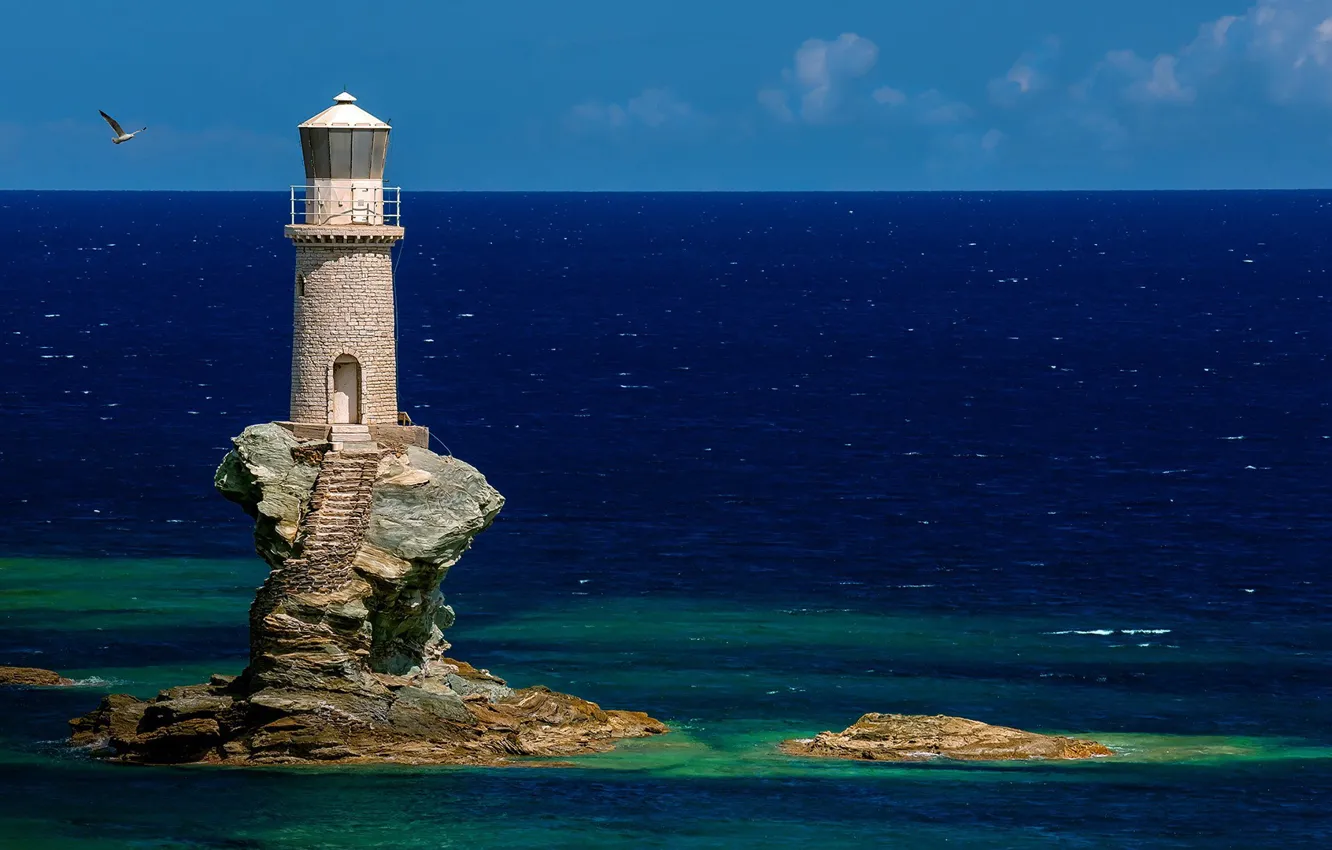 Фото обои sky, sea, landscape, nature, bird, water, clouds, rocks, horizon, lighthouse, Greece, stairs, cliff, Faro Tourlitis