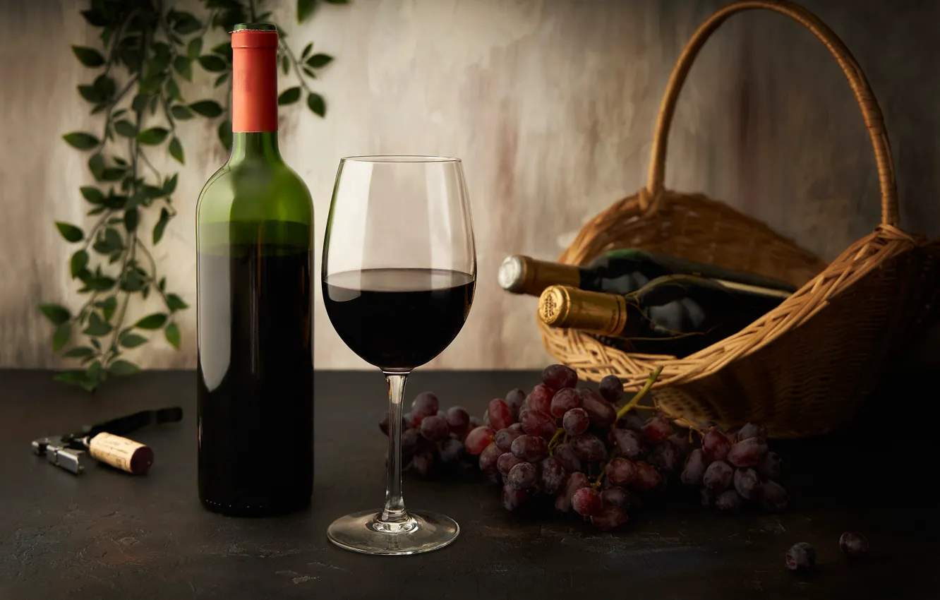 Фото обои вино, бокал, виноград, бутылки, корзинка