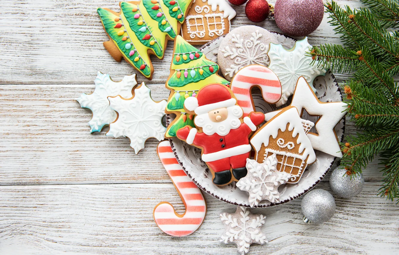 Фото обои украшения, Новый Год, Рождество, christmas, wood, merry, cookies, decoration, пряники, gingerbread, fir tree, ветки ели