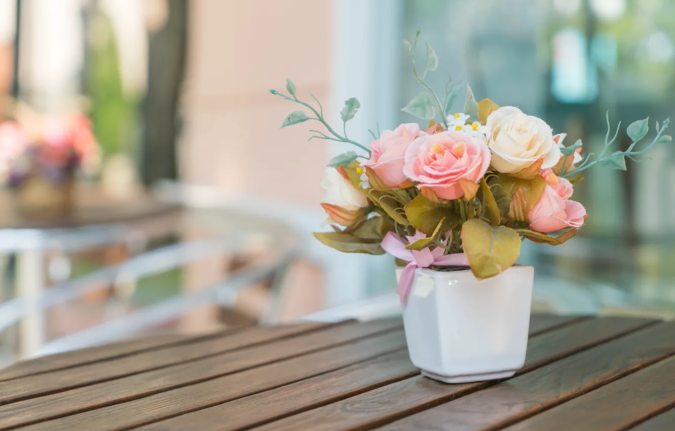 Фото обои цветы, стиль, розы, букет, ваза, искусственные