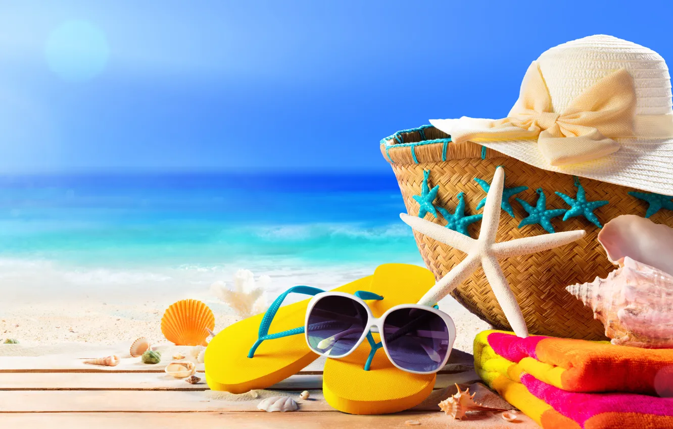 Фото обои песок, море, пляж, лето, звезда, отпуск, шляпа, очки, ракушки, su...