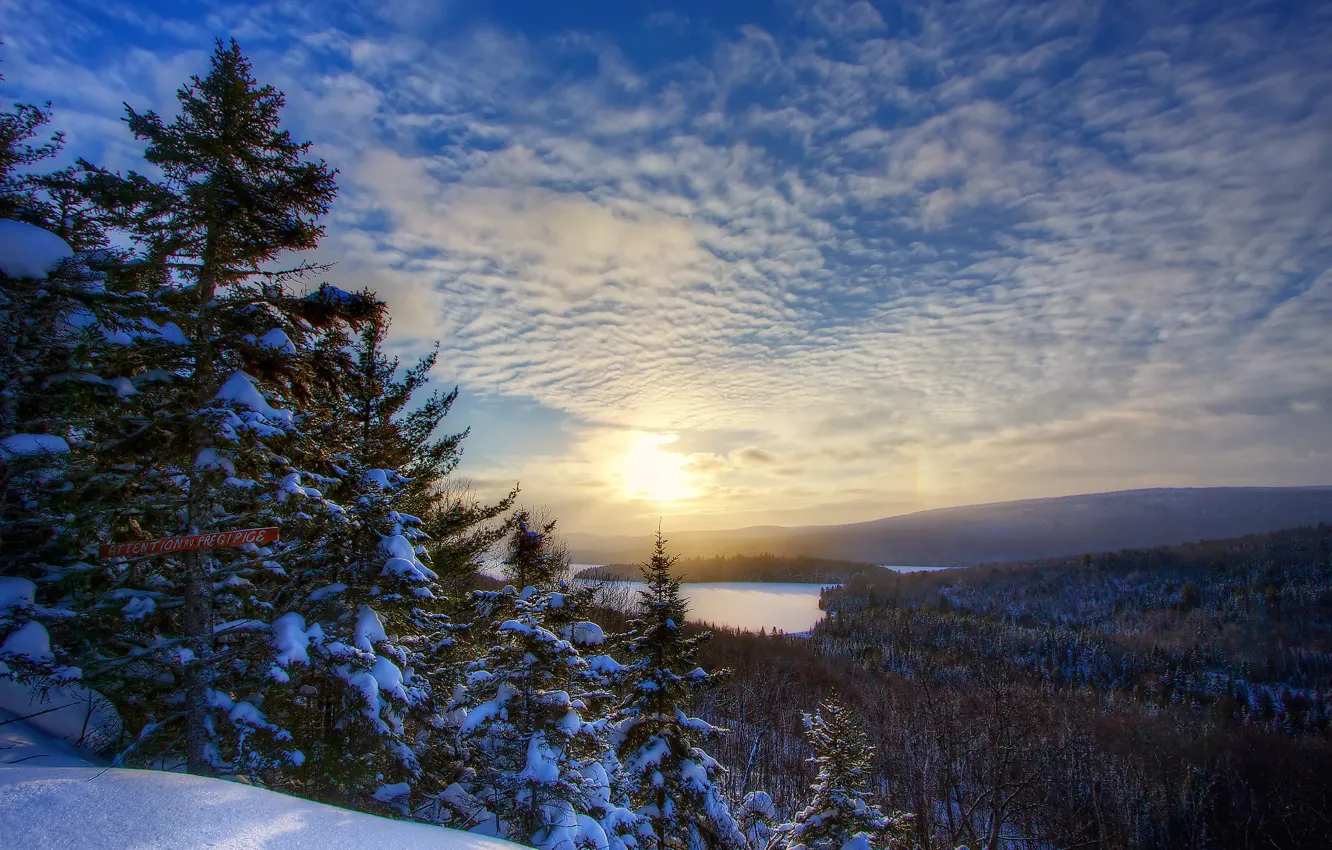 Фото обои зима, снег, пейзаж, природа, озеро, рассвет, утро, ели, Канада, леса, Сакакоми