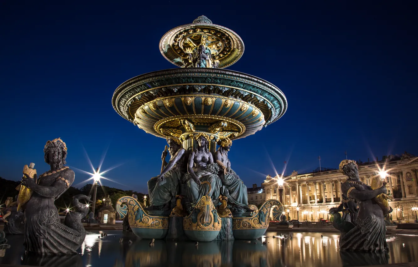 Фото обои город, Франция, Париж, вечер, освещение, фонтан, скульптуры, Площадь Согласия