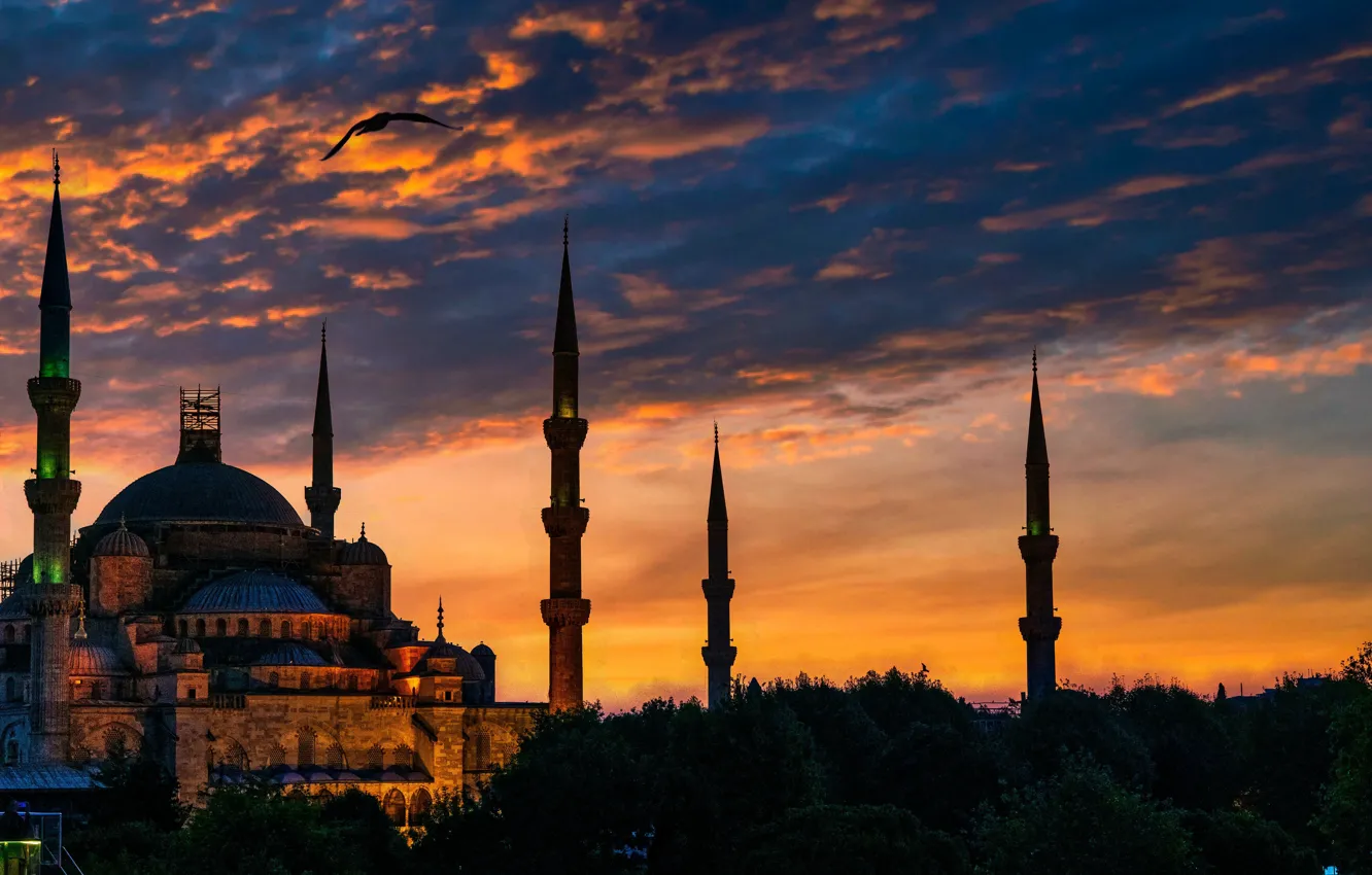 Фото обои ночь, город, башни, купол, Стамбул, Турция, Собор Святой Софии, Айя-София, Большая мечеть