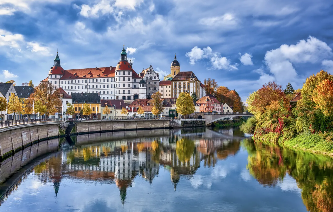 Фото обои город, отражение, река, здания, дома, Германия, Бавария, Дунай, Нойбург-на-Дунае, мрси, Neuburg-an-der-Donau