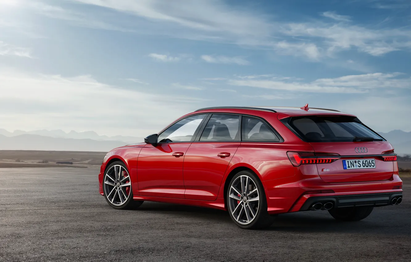 Фото обои небо, асфальт, красный, Audi, стоянка, универсал, 2019, A6 Avant, S6 Avant