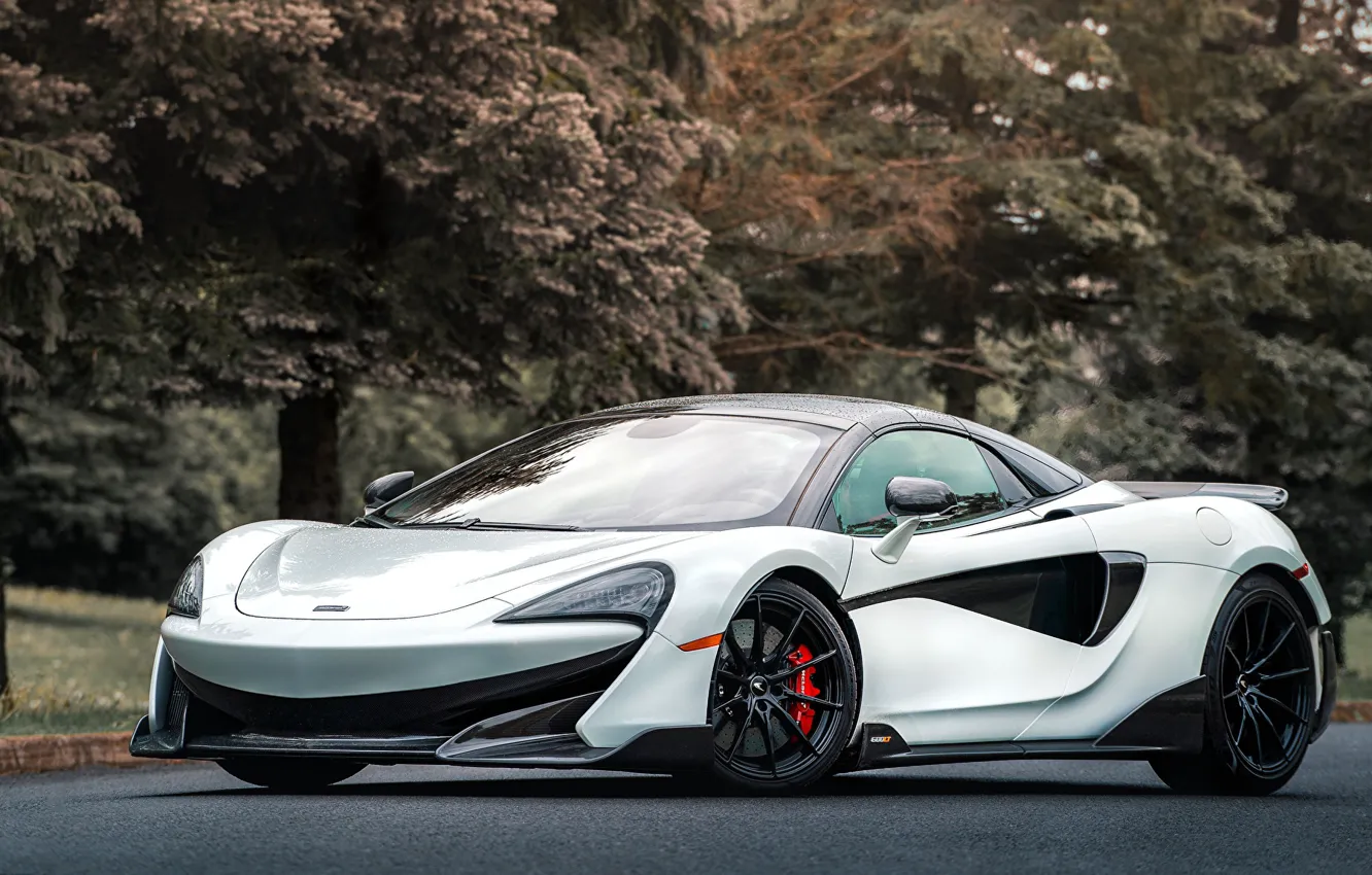 Фото обои дизайн, белый цвет, спортивный автомобиль, супер кар, McLaren 600LT Spider, стремительный формы