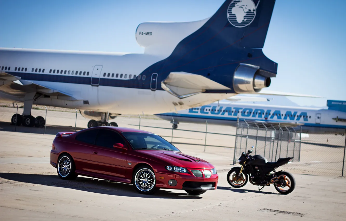 Фото обои Pontiac, GTO, Motocycle, Airplanes