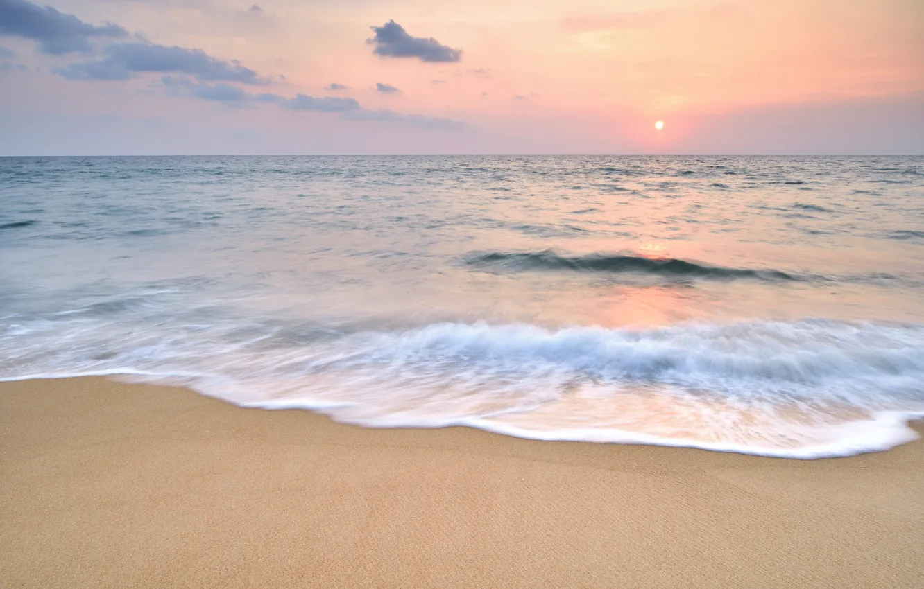 Фото обои песок, море, волны, пляж, лето, небо, закат, берег, summer, beach, sea, sunset, seascape, sand, wave