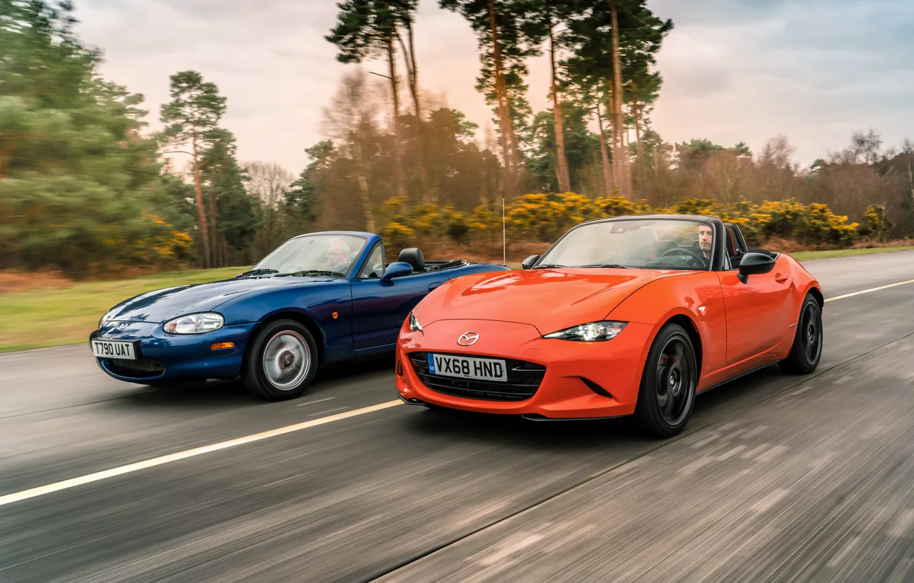 Фото обои оранжевый, синий, Mazda, MX-5, родстеры, четвёртое поколение (ND), второе поколение (NB)