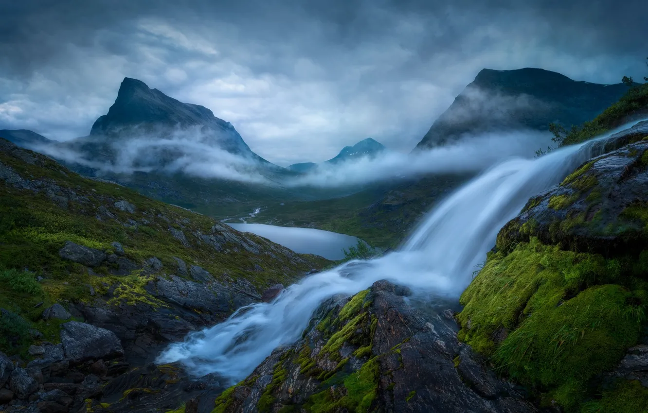 Фото обои вода, горы, природа, камни, скалы, поток, Норвегия