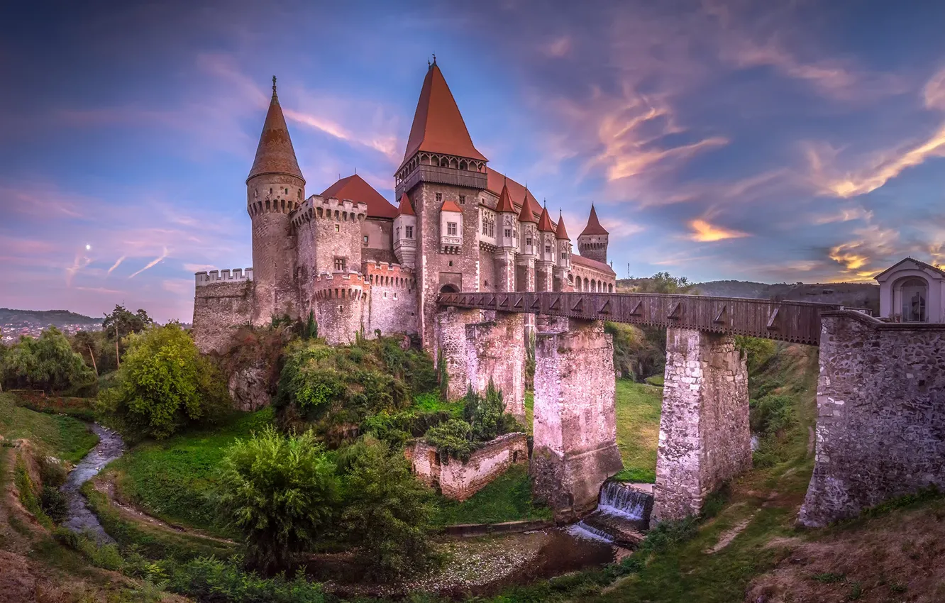 река, замок, Romania, Румыния, Трансильвания, Transylvania, Хунедоара, Corv...