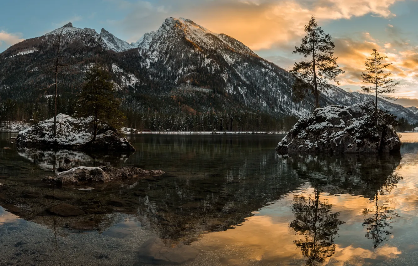 Фото обои вода, деревья, горы, озеро
