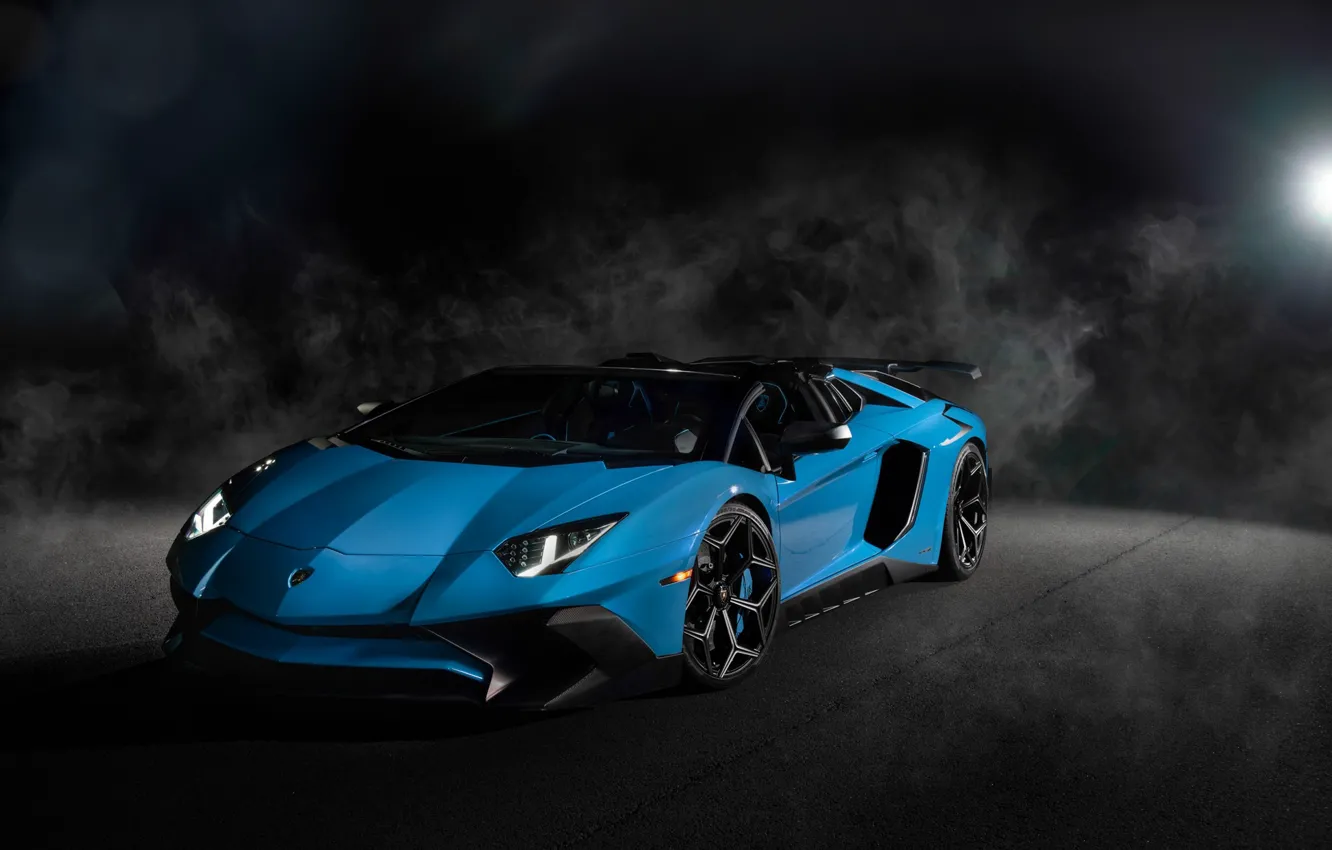 Обои Lamborghini, Blue, Smoke, Aventador, Cabrio, VAG картинки на